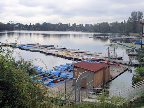 Boat hire on the Alte Donau