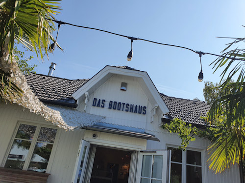 Front entrance to the Bootshaus