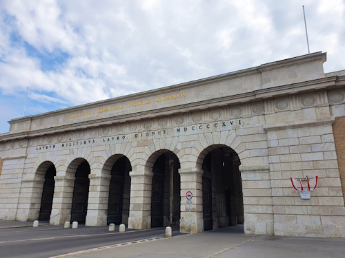 Front of the Burgtor