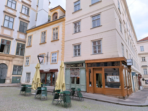 The Kleines Café on Franziskanerplatz