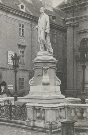 Photo of the Haydn monument around 1900