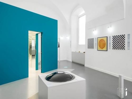 Museum view with optical illusions on the wall