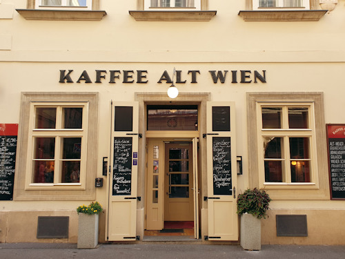 Front entrance of Kaffee Alt Wien