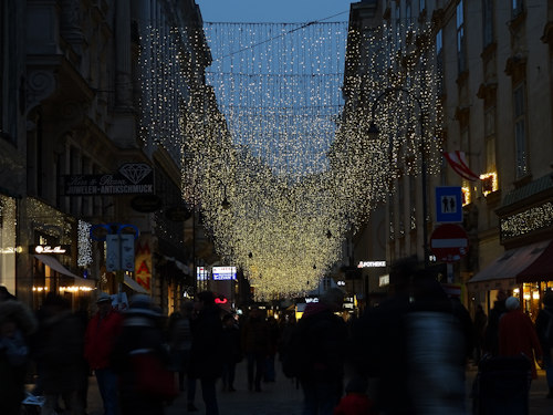 Christmas lights on Kohlmarkt