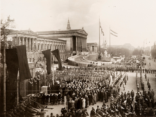 Photo of a 1928 unveiling of a monument