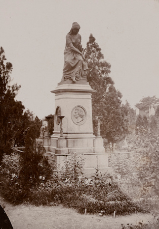 Standalone grave memorial from the 19th century