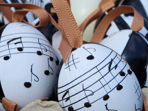 "Musical" Easter egg decorations