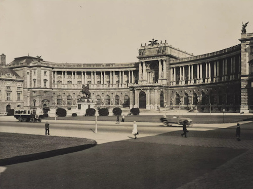 The Neue Burg around 1930