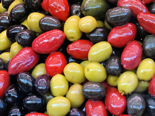 Mixed olives