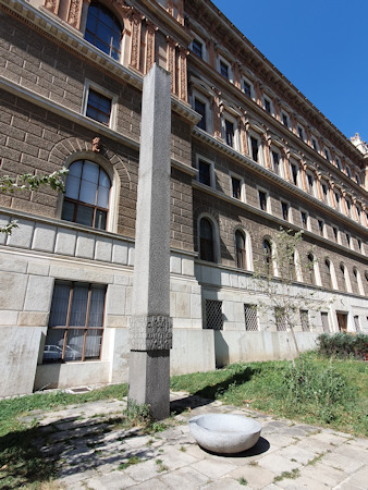 View of the Otto Wagner monument with the Academy of Fine Arts Vienna behind