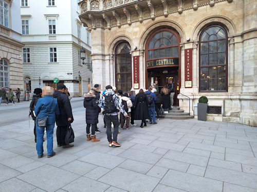 A queue in front of a coffee shop