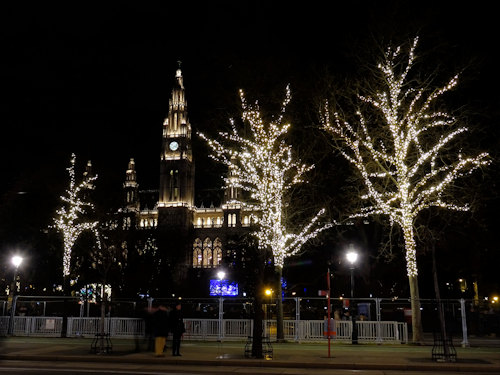 View across to the Rathaus