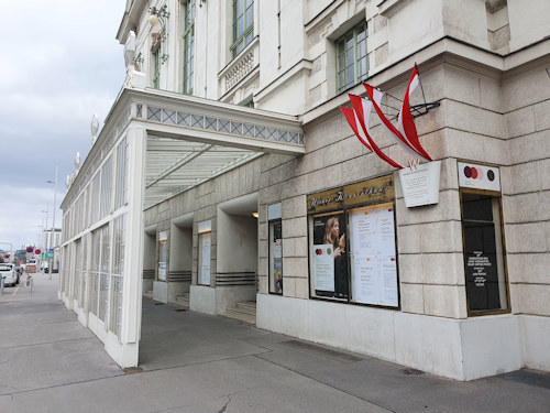 Walkway in front of the Konzerthaus