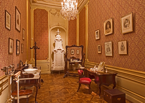 Sisi's dressing room