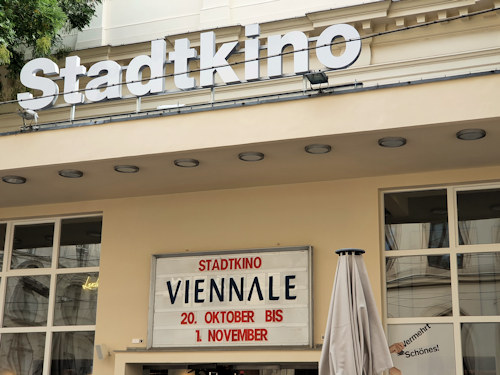 Stadtkino and Viennale sign