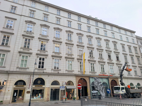 Front view of the Zwettlhof