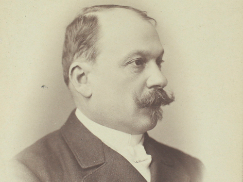 1895 photo of Viktor Tilgner