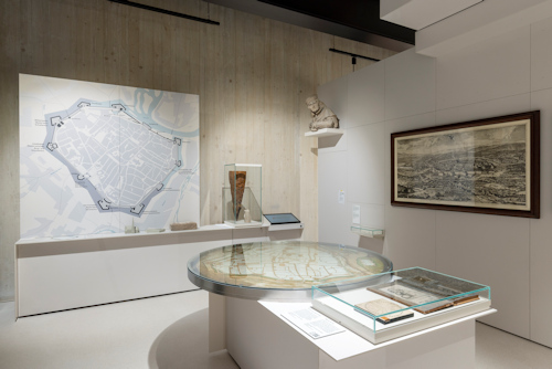 Maps and drawings of fortified Vienna