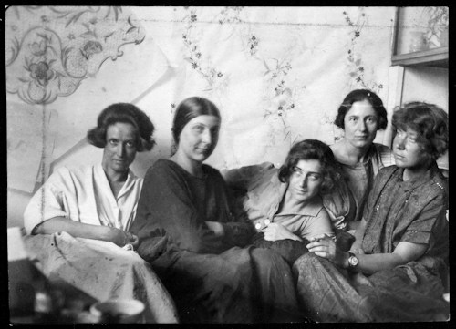 Photo of women artists