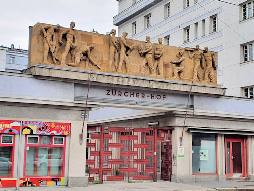 Mural at the Zürcher-Hof